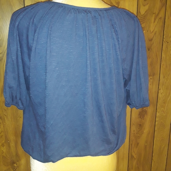 Womans Size Large Solid Blue Shirt Midsleeved Loosefit Top - Picture 3 of 3